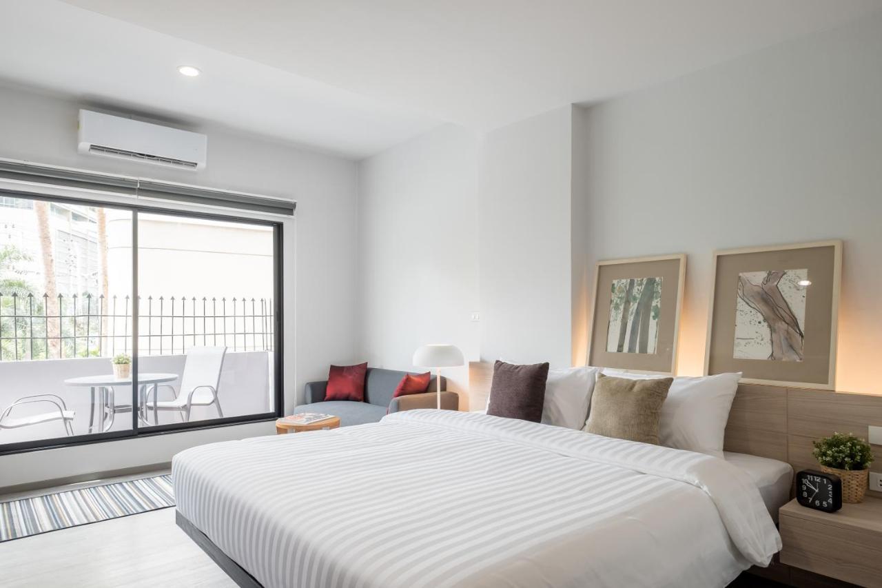China Cozy Asoke Hotel Bangkok Buitenkant foto