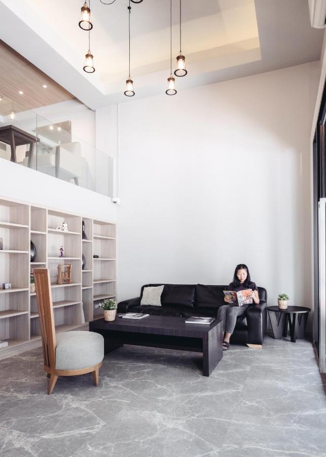 China Cozy Asoke Hotel Bangkok Buitenkant foto